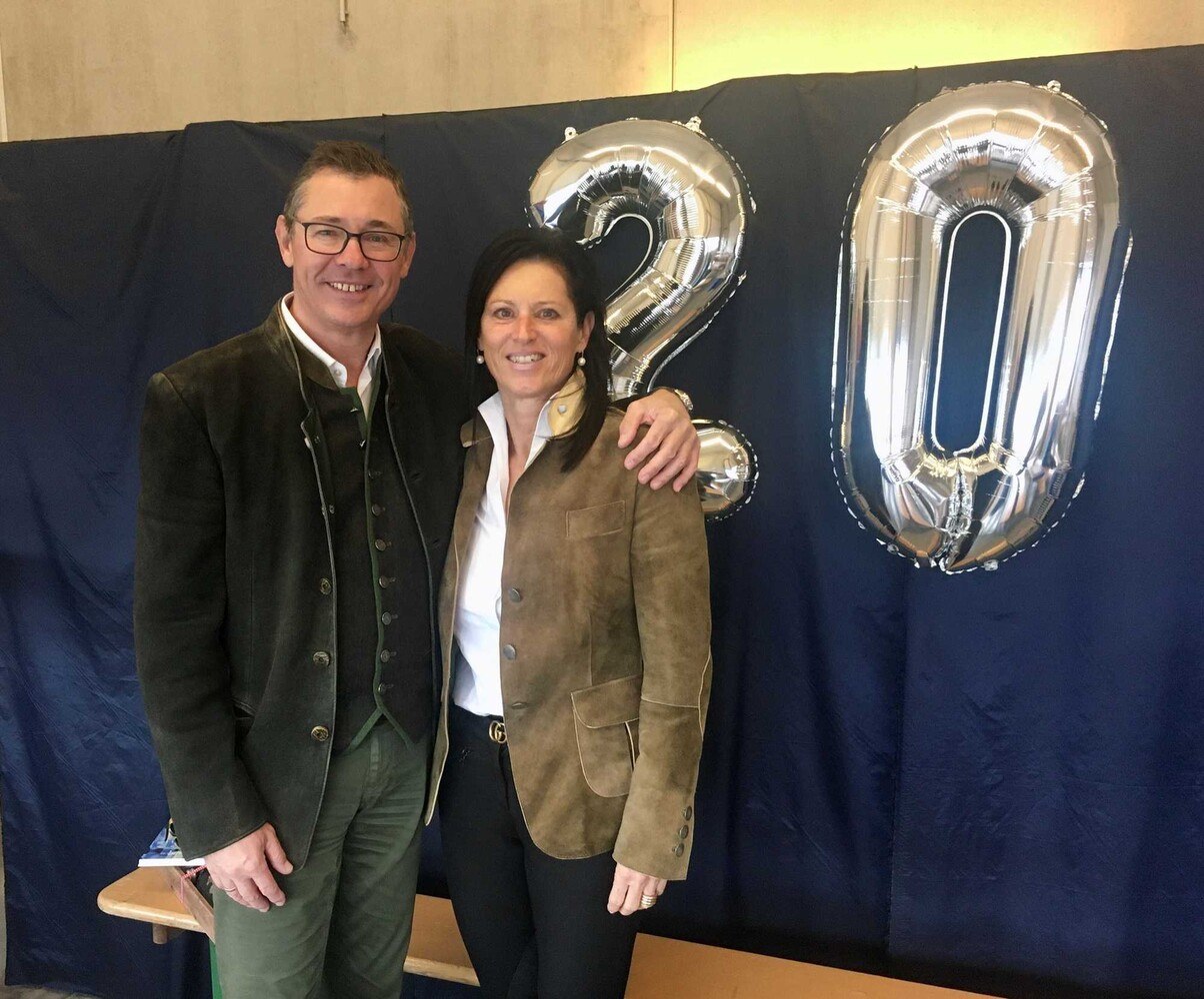 © Emtec Erwin und Martina Kirchmeir feiern 20 Jahre Emtec Tankanlagen.