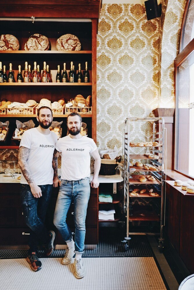 Manuel Köpf und Andreas Knünz („Wirr“) haben aus dem Adlerhof etwas Besonderes gemacht.