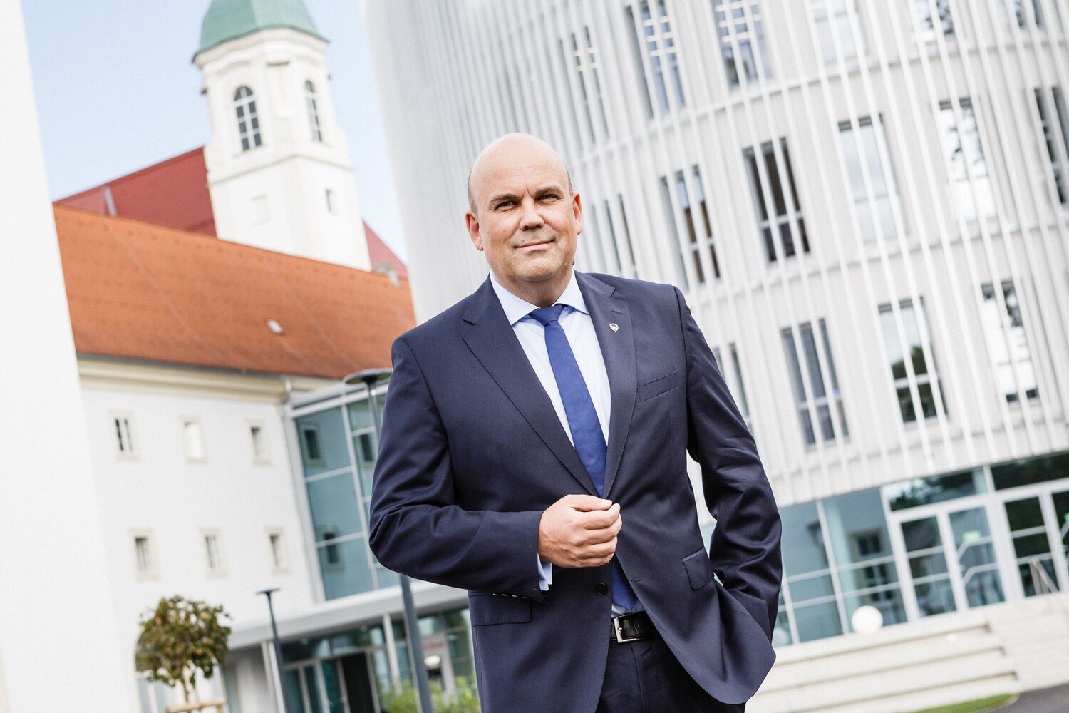 "Die Innovationskraft der Mitarbeitenden versichert den Unternehmenserfolg", meint  Armin Mahr, Geschäftsführer der Fachhochschule Wiener Neustadt.