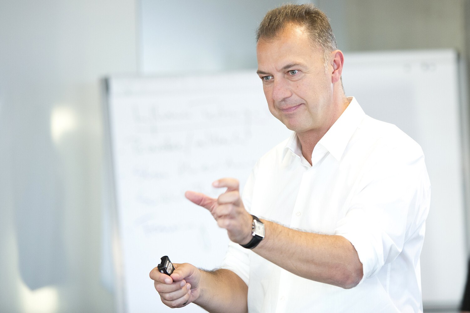 © WU "Die effektivste Art, durch eine Krise zu führen, besteht darin, aktiv Personen zu involvieren, die eine andere Perspektive auf ein bestimmtes Thema als man selbst haben", meint Prof. Günter K. Stahl.