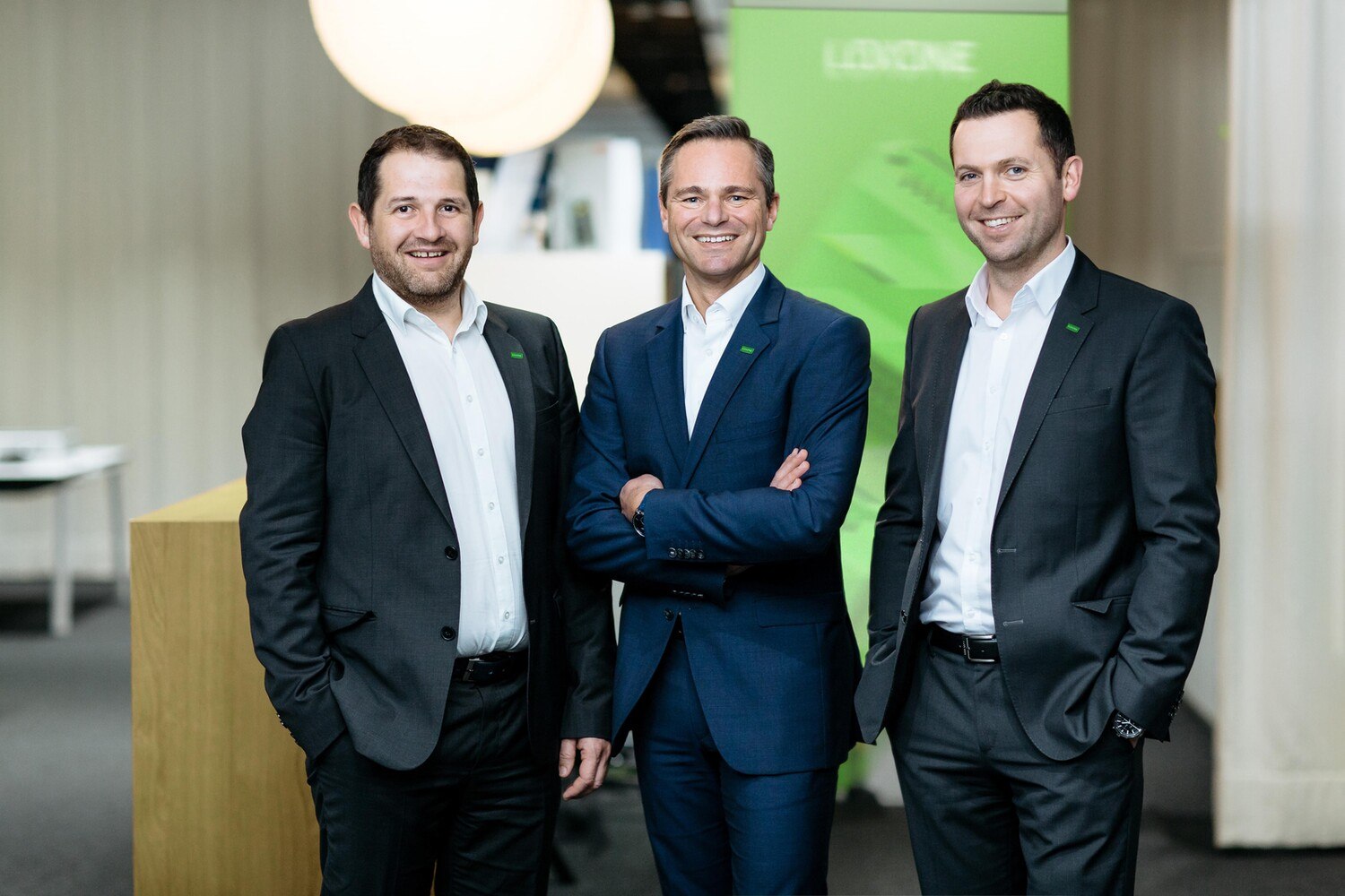 v.l. Thomas Moser, Rüdiger Keinberger und Martin Öller sind sich sicher, dass der Bau des neuen Loxone-Campus eine wichtige Investition in die Zukunft ist.