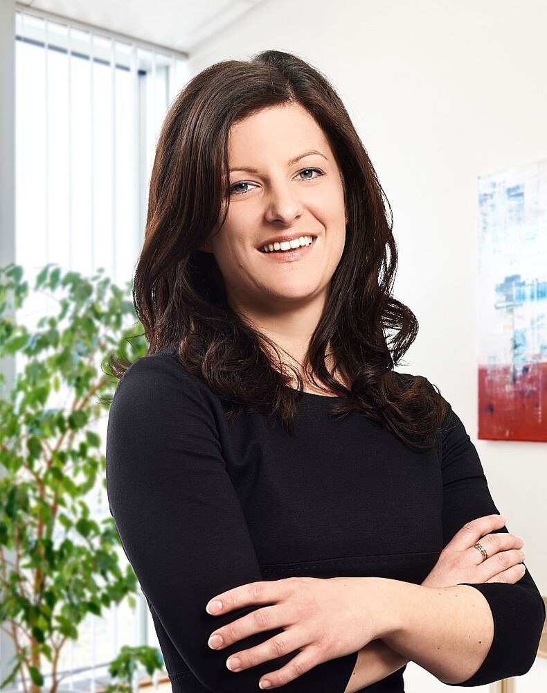© Moosmayr / Silvia Zellinger Dass es dann so schnell geht hat selbst Susanne Moosmayr überrascht: "Unser Hersteller Hanfwerk braucht jetzt schnellstmöglich die Zoll-Genehmigung für die Produktion und auch unsere Kapazitäten könnten anfangs knapp werden." Mit voller Lieferfähigkeit wird ab Mitte bis Ende Juli gerechnet.