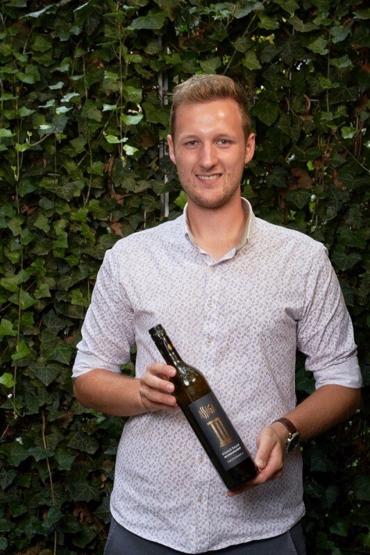 Der Wettbewwerb startet mit Jungwinzer Mathias Prugmaier.