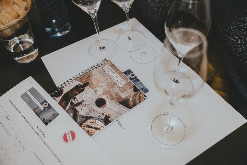© Christine Miess Für die Teilnahme am Silent Tasting der Österreichischen Sektgala 2020 ist die Reservierung eines Zeitfensters erforderlich.
