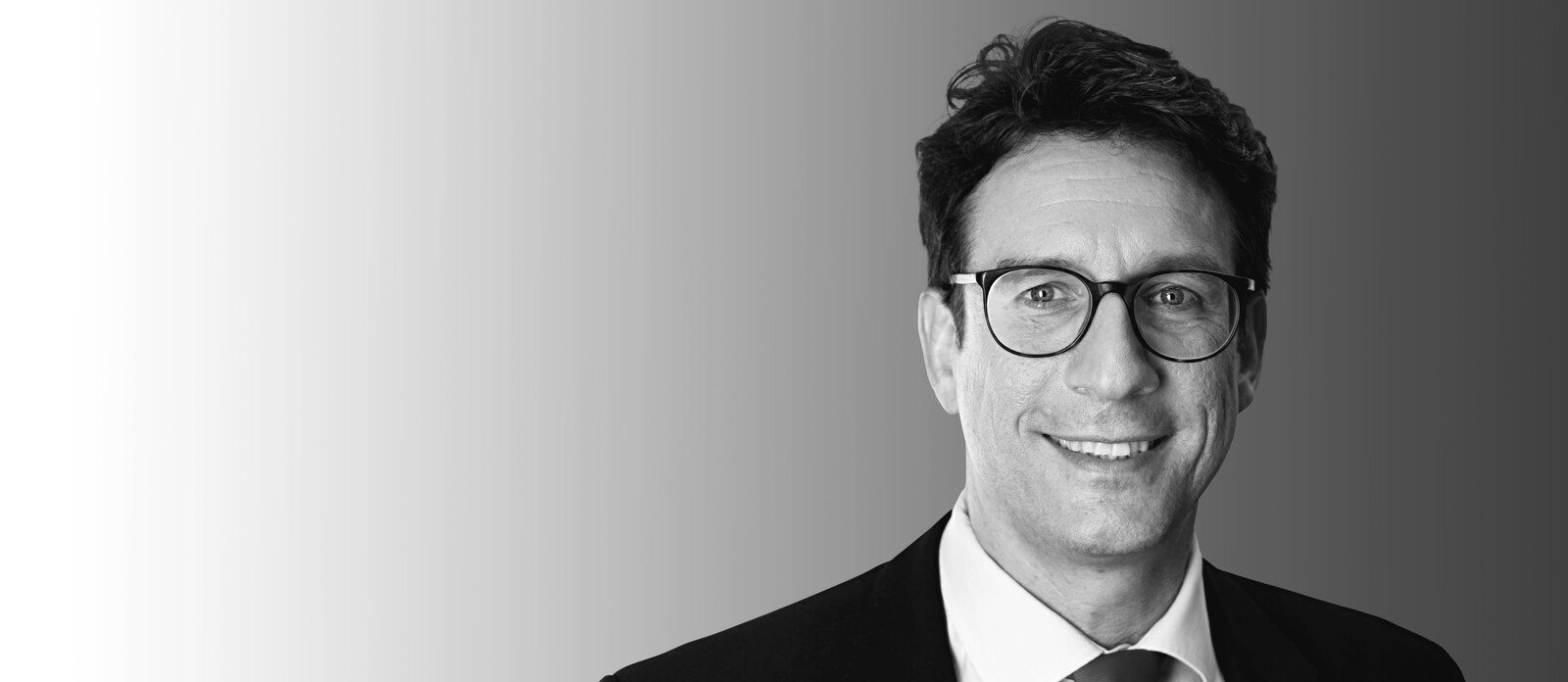 © Mazars "Dass die Arbeit von Geschäftsführern in KMU oft nicht dokumentiert wird, kann die Unternehmen in Turbulenzen bringen", meint Stefan Szauer, Geschäftsführer von Mazars.
