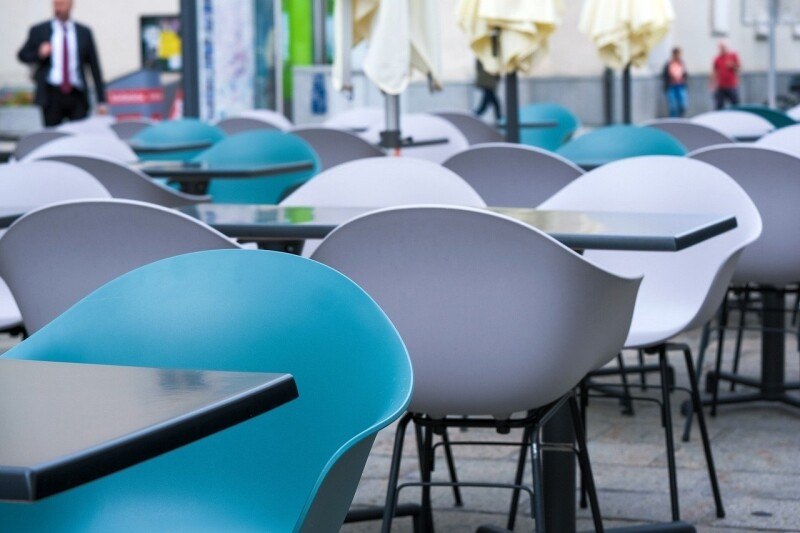 © pixabay Wiener Gastronomen, die keinen eigenen Gastgarten haben, sollen Flächen in öffentlichen Schanigärten bekommen.