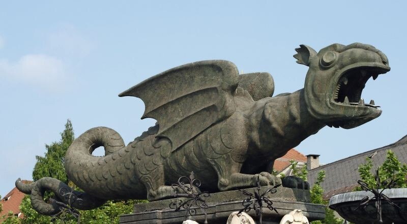 Da kommen dem Lindwurm die Tränen: Um lächerliche 0,78 Prozent verpassen die Kärntner den Sieg über Restösterreich.