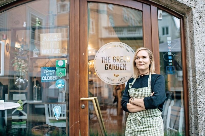 Julia Platzer hat sich das ehrgeizige Ziel gesetzt, zum nachhaltigsten Restaurant Salzburgs zu werden.