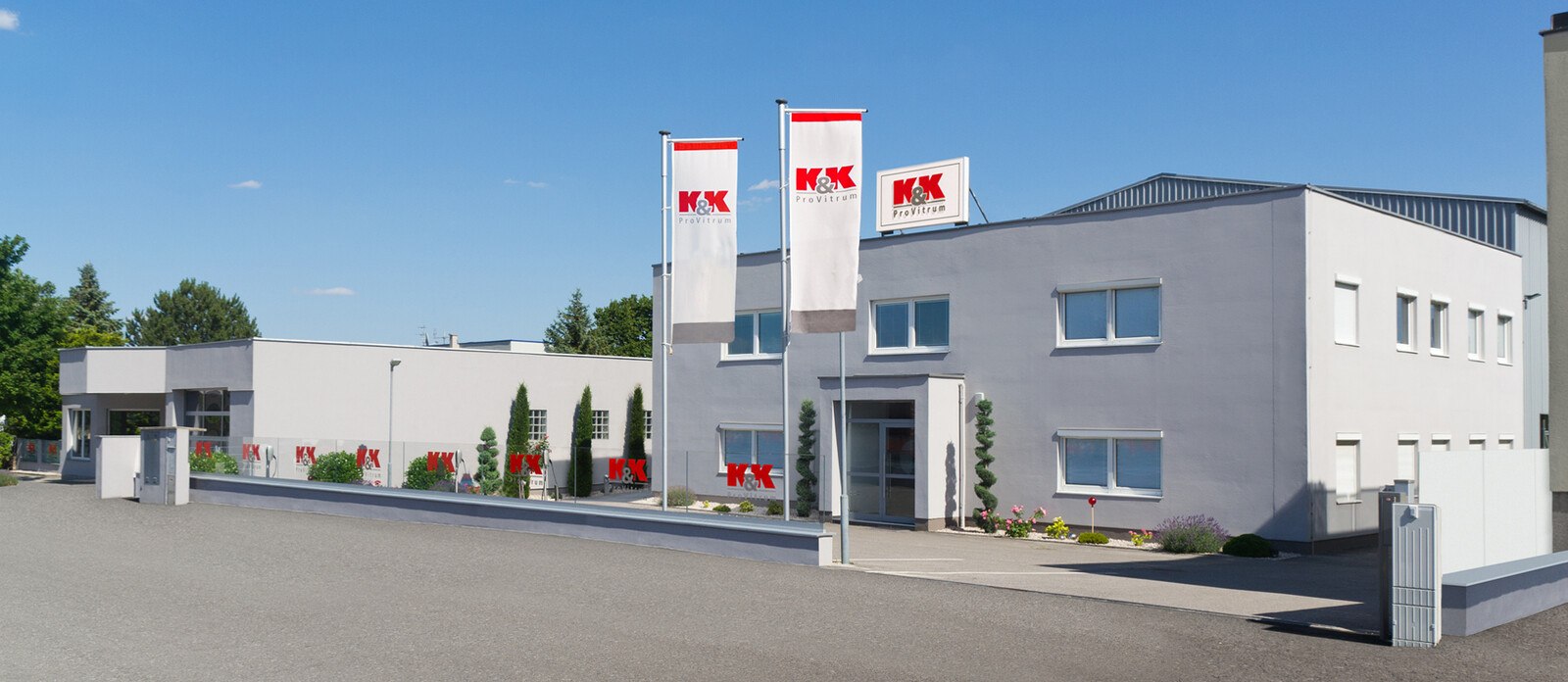 Die K & K ProVitrum-Zentrale mit großem Lager und Schauraum befindet sich in Bad Vöslau nahe Wien.