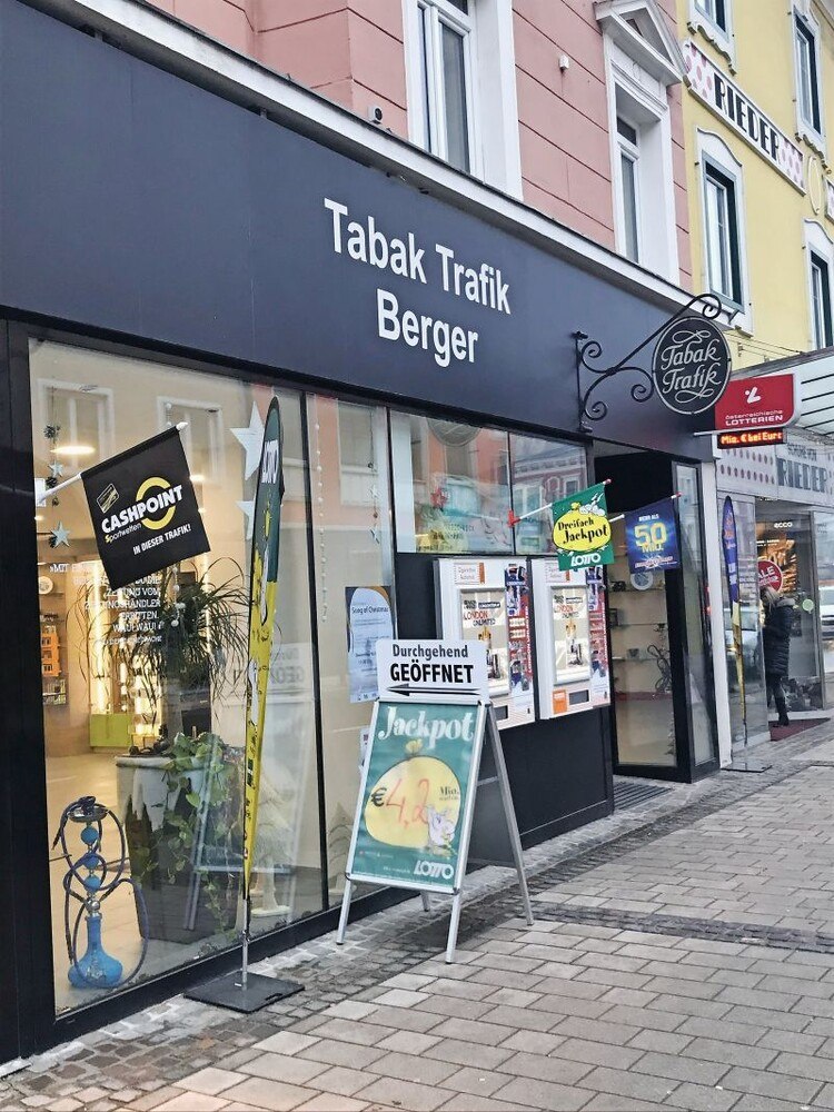 Die gute Lage am Hauptplatz von Spittal an der Drau konnte Anja Berger behalten, ansonsten hat sich alles zum Besseren geändert. Die Modernisierung hat den schönen Altbau ganz nebenbei auch barrierefrei gemacht.