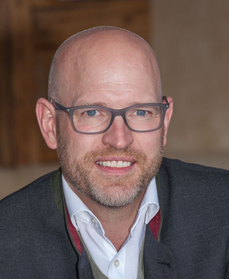 Der gebürtige Deutsche Henning Reichel ist seit vielen Jahren in leitender Position für österreichische Spitzenhotels verantwortlich.
© Martin Klotz Der gebürtige Deutsche Henning Reichel ist seit vielen Jahren in leitender Position für österreichische Spitzenhotels verantwortlich.