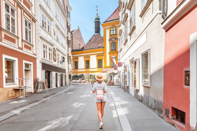 © Getty Images / frantic00 Der Städtetourismus hat noch viel Luft nach oben. Aber langsam kommen sie wieder, die Gäste.