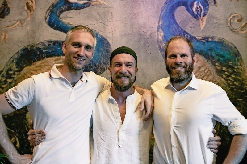 Drei Freunde, ein Wirtshaus: Lukas Weber, Gregor Deim und Philipp Schmidt haben sich ihren Traum erfüllt. Befreundet sind die drei seit der Schulzeit.
