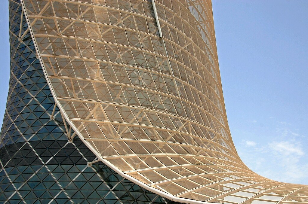 Der Capital Gate Tower in Abu Dhabi.