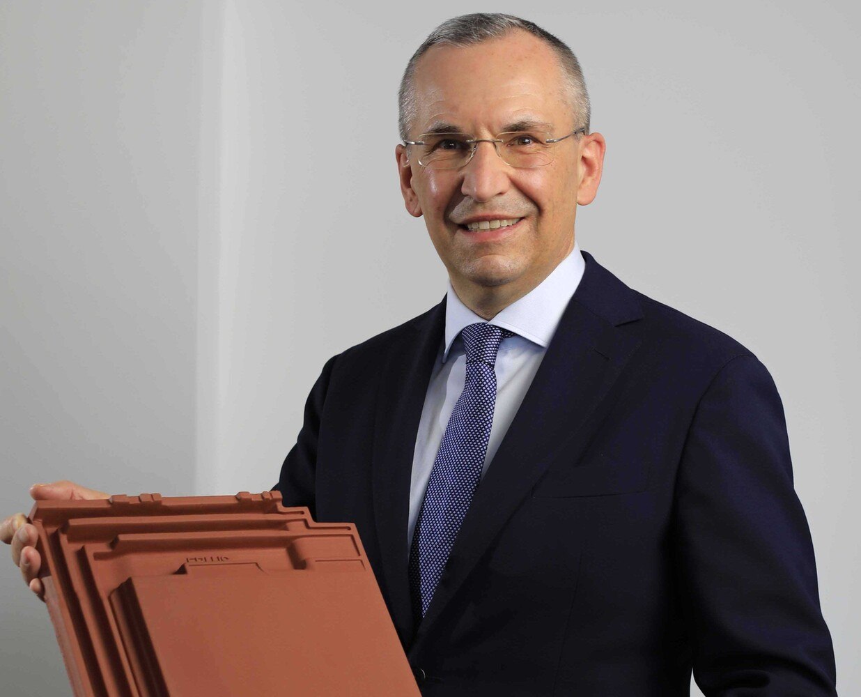 Guido Hörer ist Vertriebsleiter Dach bei Erlus.