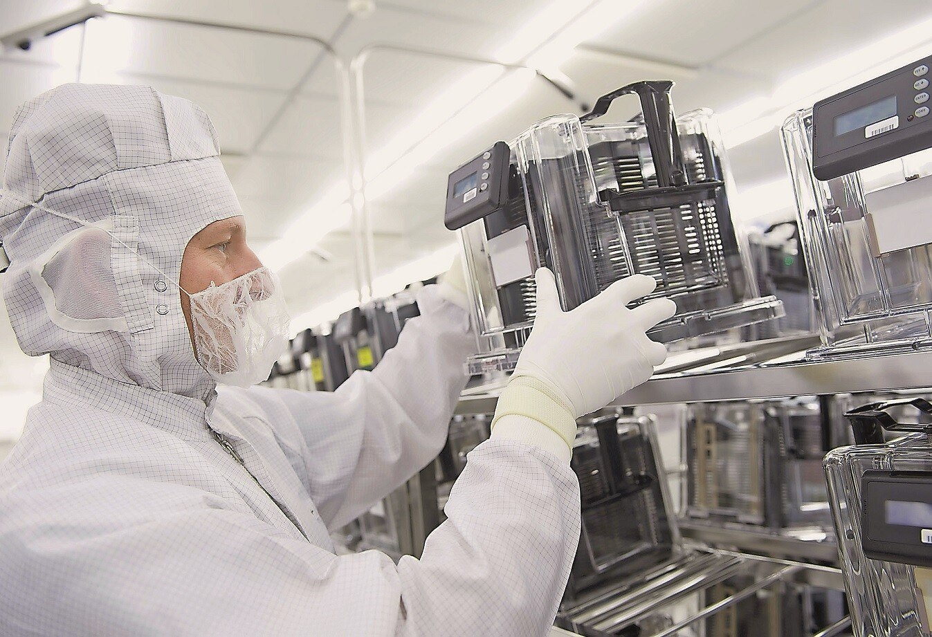 © ams Osram will der unangefochtene Marktführer für optische Lösungen werden. Dafür entwickelt das Unternehmen seine Technologien in den Bereichen Sensorik, Beleuchtung und Visualisierung stetig weiter.