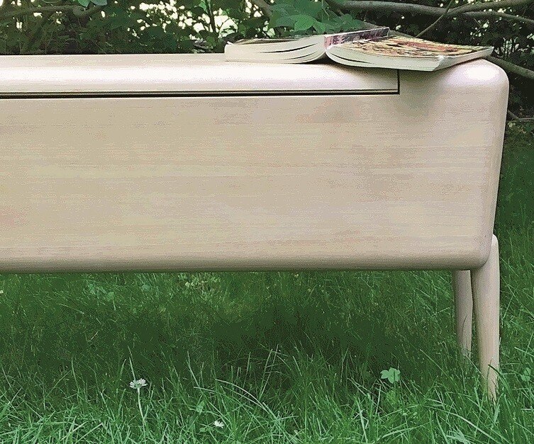 Frauen im Handwerk: Starkls Holztruhe ist ein echter Handschmeichler.