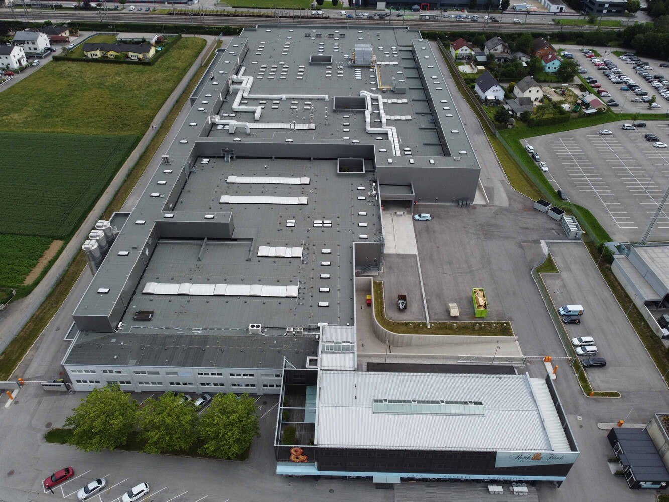 Das von Büsscher & Hoffman und DWH – Dach und Wand Huemer eingereichte Projekt "Resch & Frisch" belegte den dritten Platz in der Kategorie Flachdach.