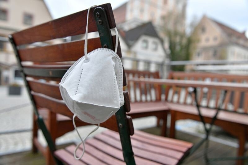 © Getty Images / Spitzt-Foto Keine 2G-Kontrolle, keine Hilfszahlungen: Coronahilfen gibt es nur bei Einhaltung der Coronaregeln.