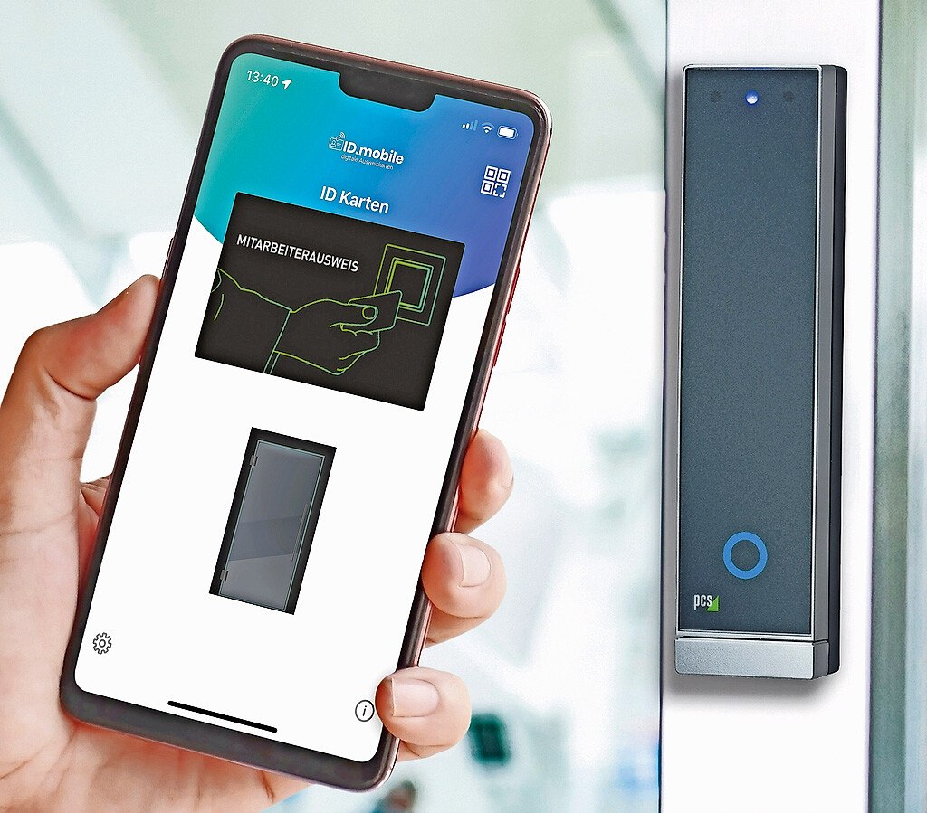 Smartphone als virtueller Ausweis für den Zutritt. Die Kommunikation mit dem Lesegerät erfolgt über Bluetooth.