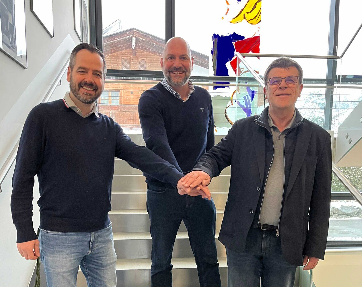 Besiegeln die neue Kooperation von CRL und dem Skills-Team (v. li.): Chief Expert Johannes Fiechtl, CRL Geschäftsführer Dominik Hinzen und Bundesinnungsmeister Walter Stackler.