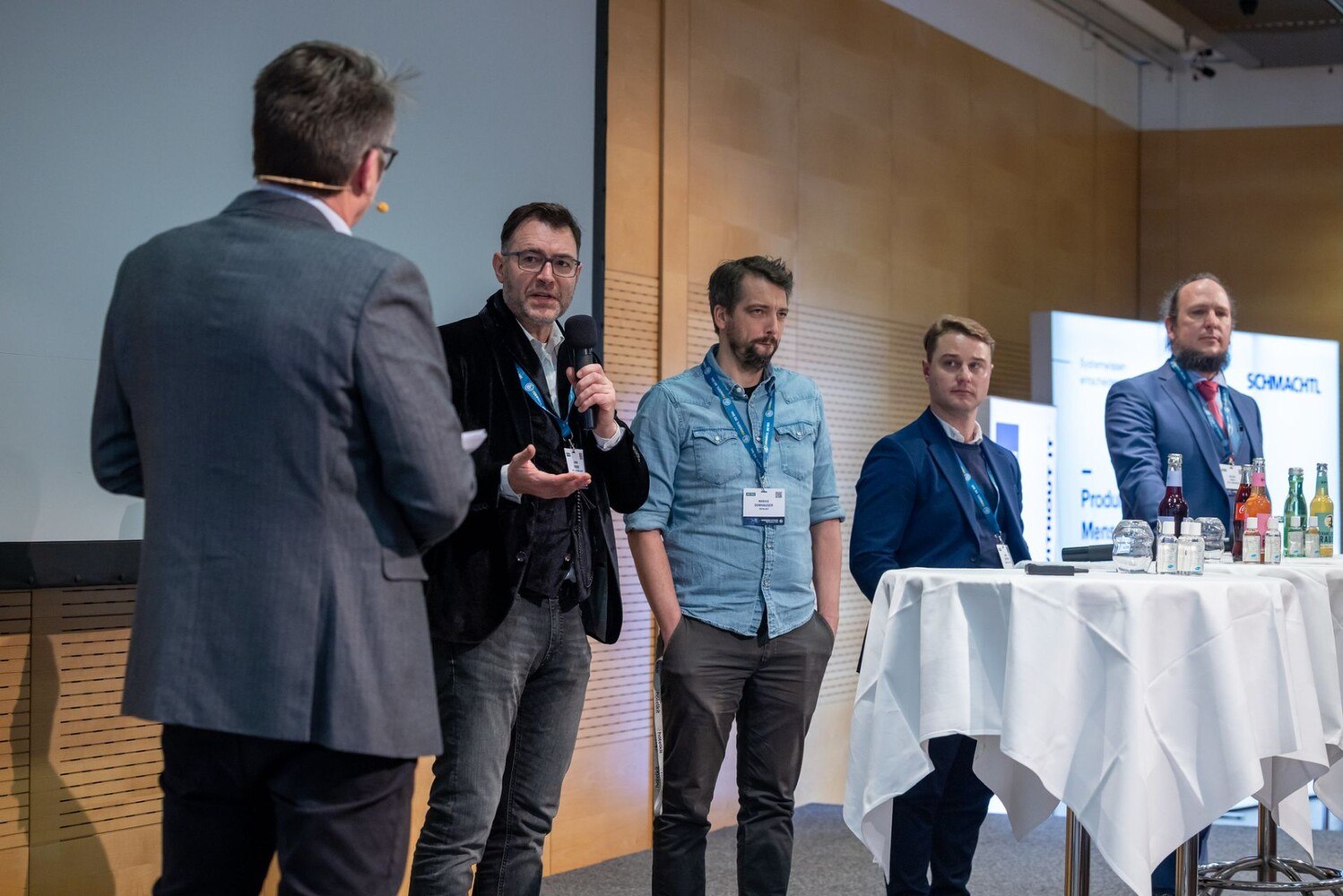 ÖHV-Podiumsdiskussion mit Alexander Grübling