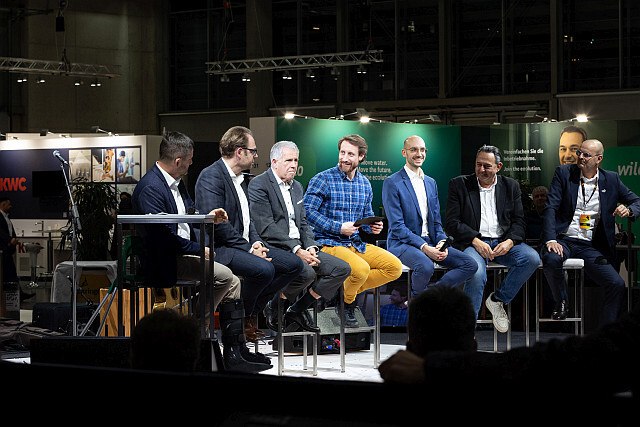 Diskussionsrunde auf einer Messe