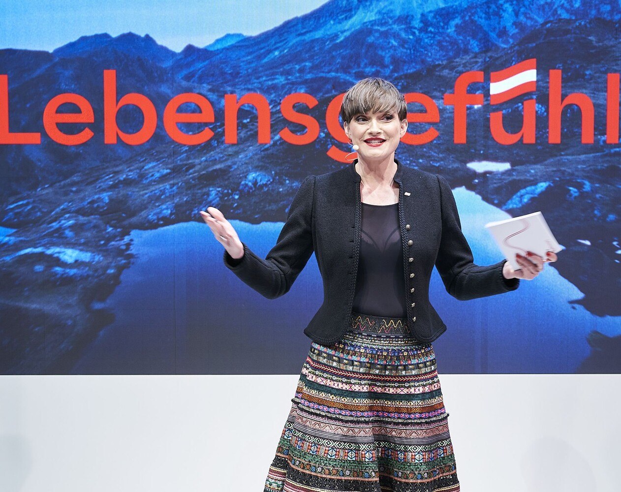 © Sachsa Radke
Österreich Werbung goes Wild: Die neue Kampagne verspricht "Leichtigkeit statt Klischees", sagt ÖW-Chefin Astrid Steharnig-Staudinger.
Steharnig Staudinger ITB