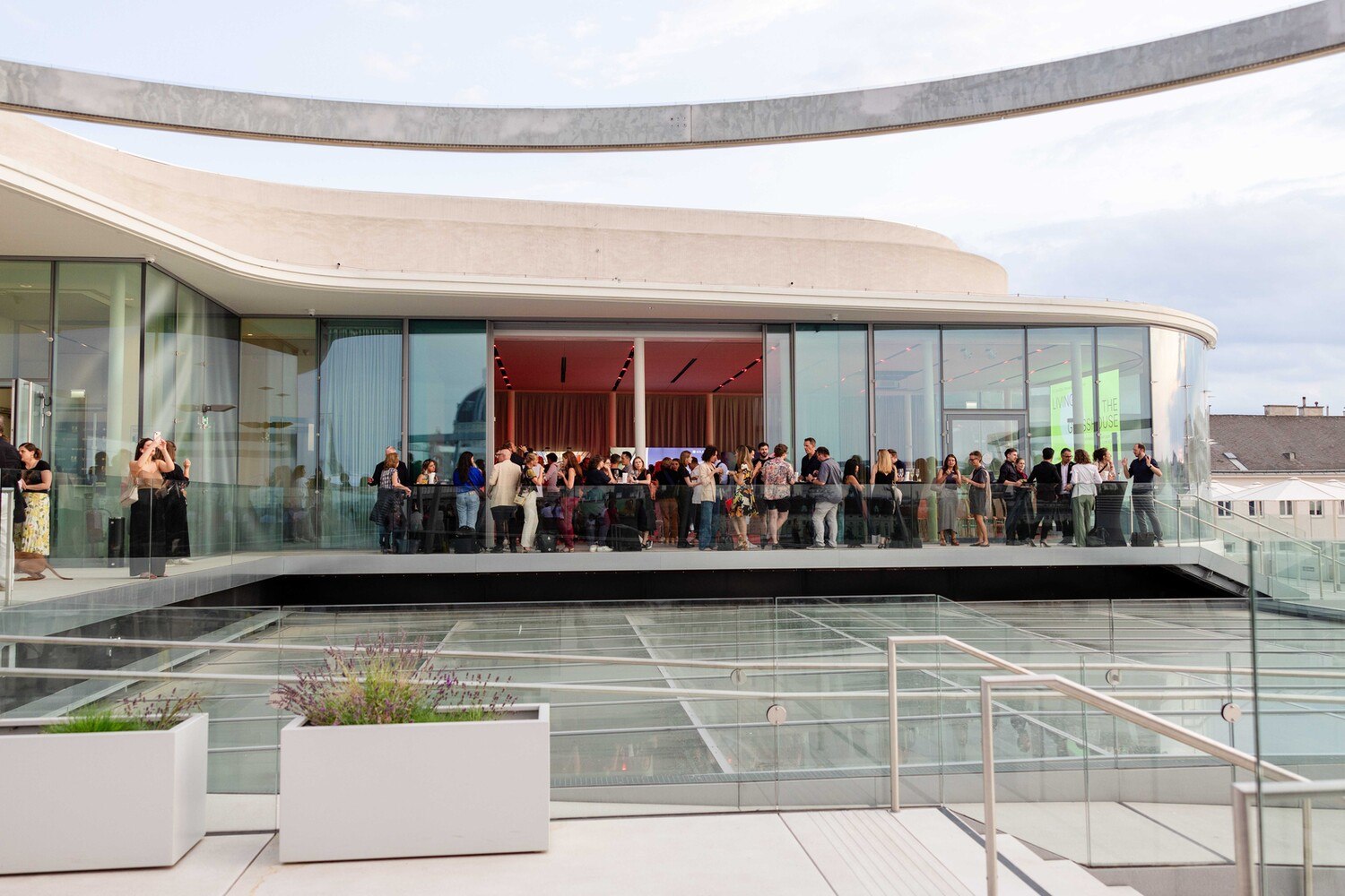 Repräsentatives "Glashaus": Das Architektursymposium fand in der "Libelle" auf dem Dach des Leopold Museums im MuseumsQuartier Wien statt.