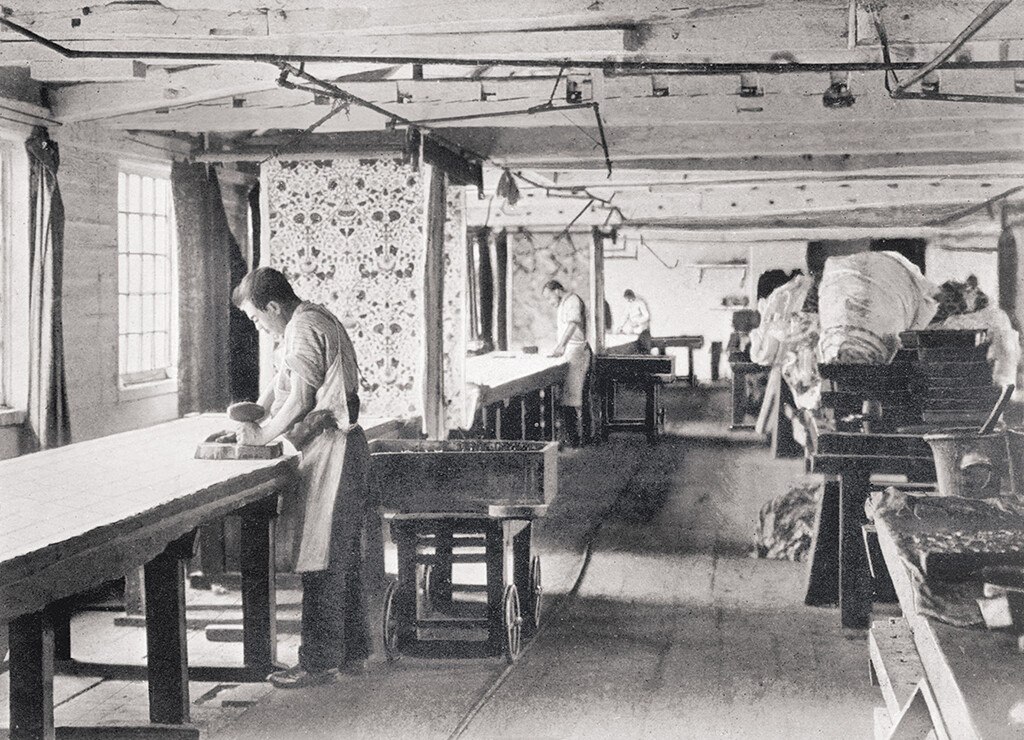 Historische Fotografie einer Stoffmanufaktur