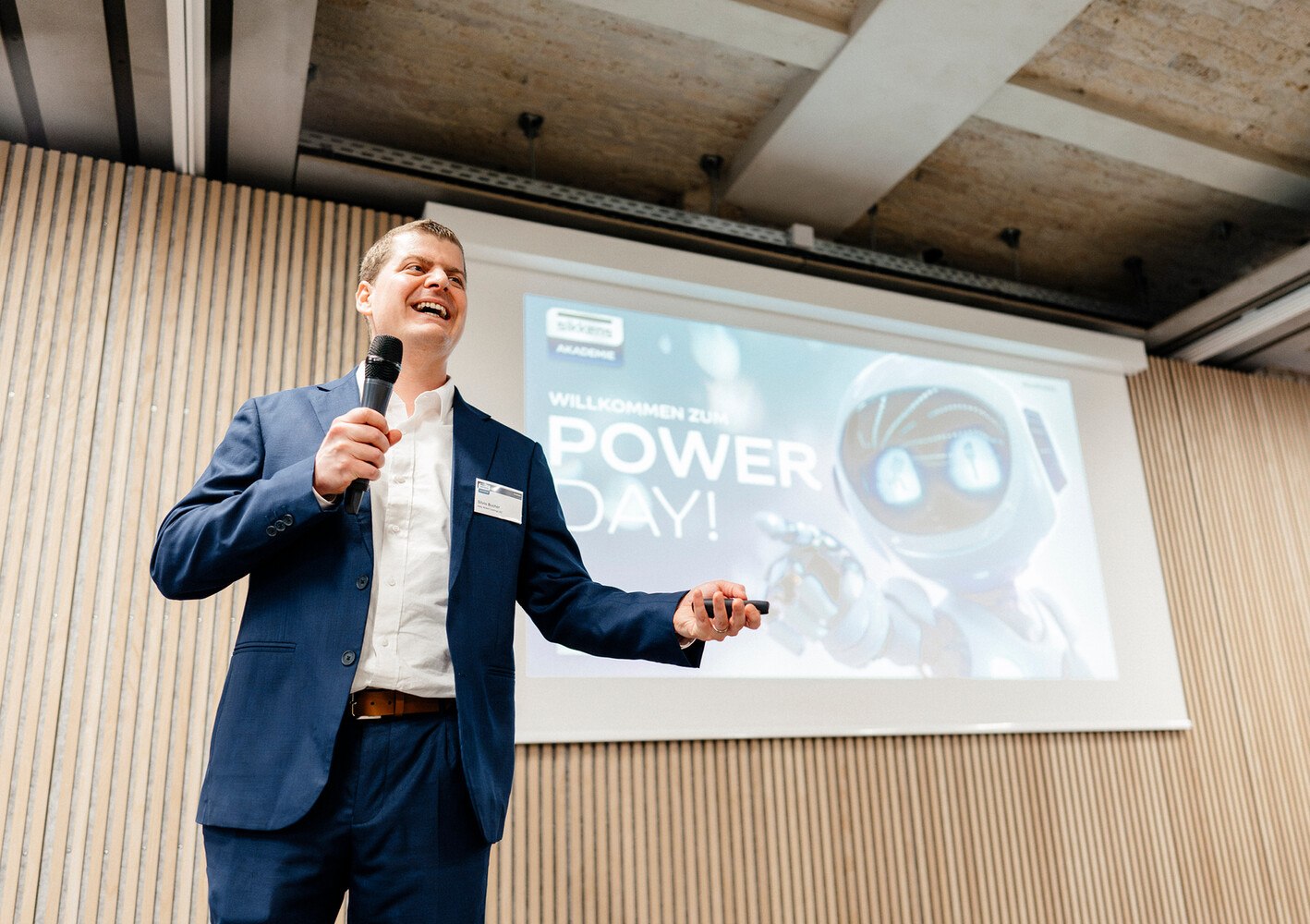 Silvio Bucher AkzoNobel Marketing Director