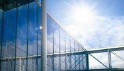 3M berechnet mögliche Energieeinsparung durch Sonnenschutzfolien.