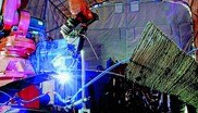 Die additiv gefertigte Stahlbrücke hat eine Spannweite von etwa 2,80 Metern.