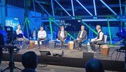 Andreas Halwachs (Stahlbau Grabner), Günter Redammer (Fill Maschinenbau),  Johannes Kopf (AMS) und Thomas Mayr (IBW) unter der Moderation von Thomas Weber (Netzwerk Metall) (v.l.).