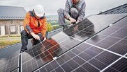 Photovoltaikanlage wird installiert