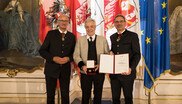 Hermann Wurm (Mitte), Landeshauptmann Anton Mattle (links) und der Südtiroler Landeshauptmann Arno Kompatscher (rechts).