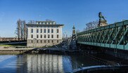 Otto Wagner Schleusengebäude mit Schemerl-Brücke