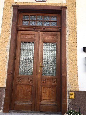 Haustüre aus Salzburg-Stadt