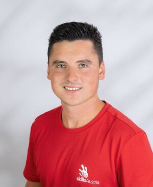 Portraitfoto von Michael Hofer.