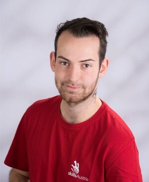 Portraitfoto von Thomas Hofmacher.