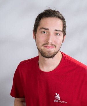 Portraitfoto von Florian Scheucher.