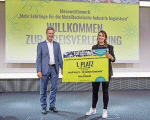 Christian Knill (Obmann FMTI) und Anna Grünwald (Preisträgerin 1. Platz)