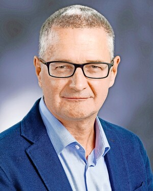 Paul Lassacher ist Geschäftsführer der Synthesa Gruppe