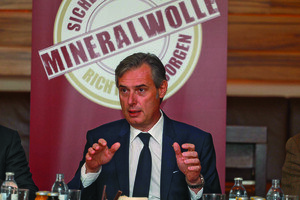 Für Udo Klamminger, FMI-Vorstandsvorsitzender, legt die rechtliche Stellungnahme nahe, den Einsatz "nichtfreigezeichneter Mineralwolle" bei Aufträgen der öffentlichen Hand zu vermeiden.