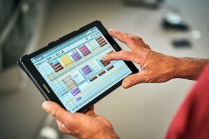 Handwerker*innen-Apps vereinfachen die Abwicklung von Aufträgen, das Management von Ressourcen und optimieren damit Betriebsabläufe.