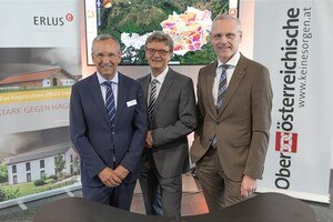 v.l.n.r.: Guido Hörer (Vertriebsleiter Erlus AG), DI Dr. Arthur Eisenbeiss (Obmann / Vorstandsvorsitzender BVS OÖ), Mag. Othmar Nagl (Generaldirektor /CEO CFO der Oberösterreichischen Versicherung)