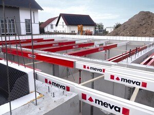 VarioMax ist das neue Unterstützungssystem für Filigrandecken von Meva. Es soll den Zeit- und Materialaufwand deutlich reduzieren. 