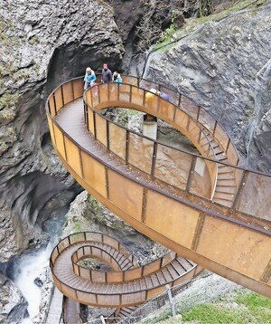 Fußgängerabstieg "Helix" in die Liechtensteinklamm.