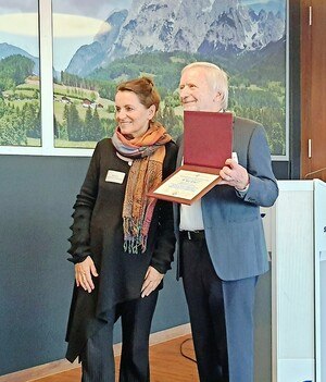 Schwester von Hans Steiner und Präsident Otto Greiner
