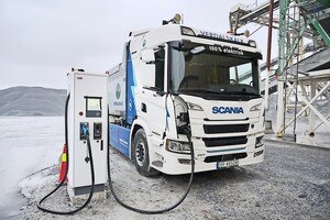 LKW weiß blau